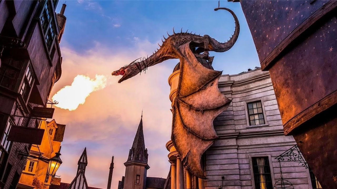 Harry Potter and the Escape from Gringotts ride FULL EXPERIENCE - Universal  Orlando (HD) - YouTube