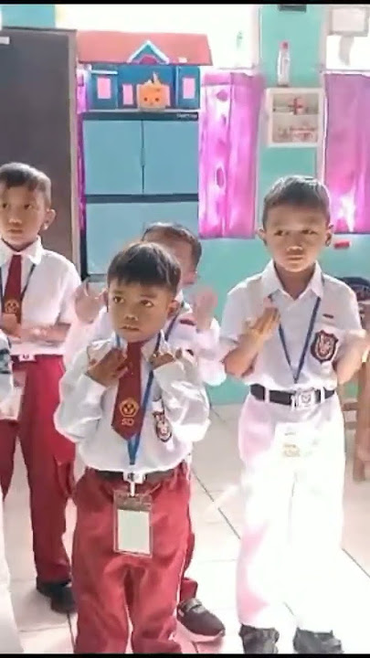 Ketika anak anak pertama kali masuk sekolah sd #storywa ‼️#vidio #vidioviral #vidioshort #fyp