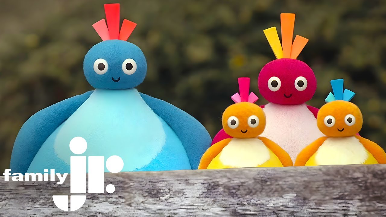 Twirlywoos Go To The Park! | Happy Holidays | Family Jr.