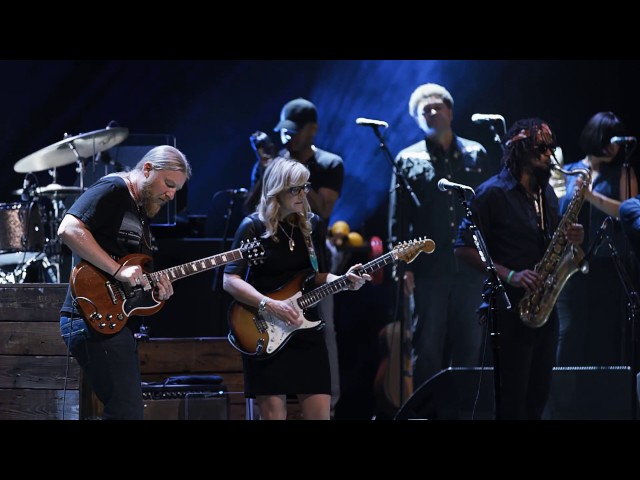 Tedeschi Trucks Band - Keep On Growing