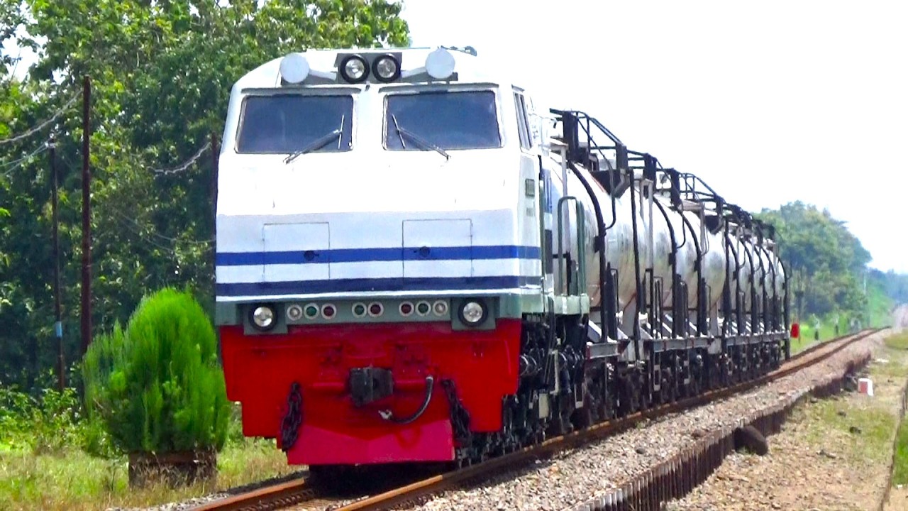 KERETA API PANJANG ‼️ TOP KOMPILASI  MENEMUKAN 8 KERETA API LOKOMOTIF VINTAGE,RnB,WnB|TOP KERETA API