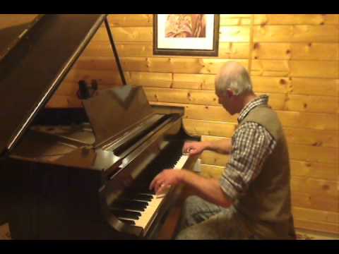 Видео: Russian Anthem for piano