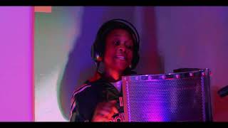 Varume Hatina Zera Navo in the studio...