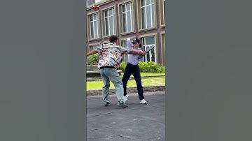 Self defence action 3828