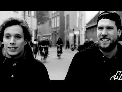 Boef en de Gelogeerde Aap - Soms