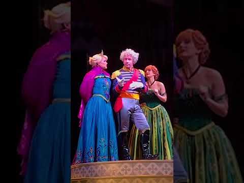 Anna And Elsa