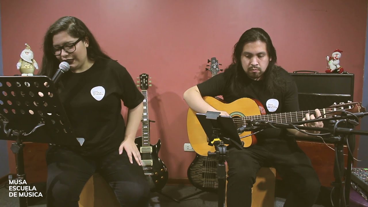Amores Extraños - Laura Pausini - Cover profesores Musa