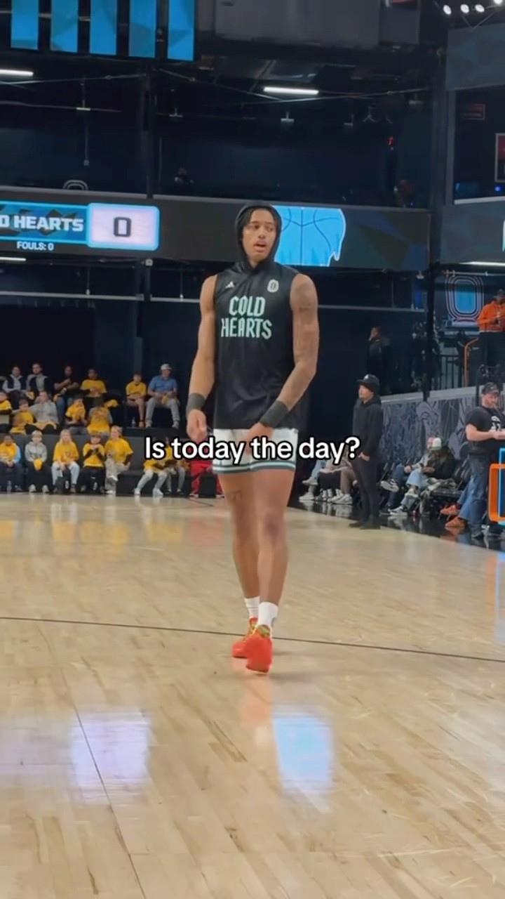 GAME LIVE RN TAP IN!!! #shorts #basketball #overtime #ote