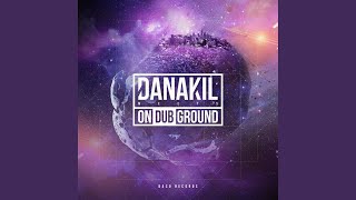 Video thumbnail of "Danakil - 33 mars"