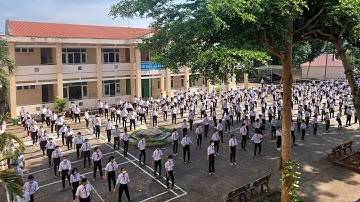 Học sinh trường THCS Trần Hưng Đạo tập thể dục giữa giờ