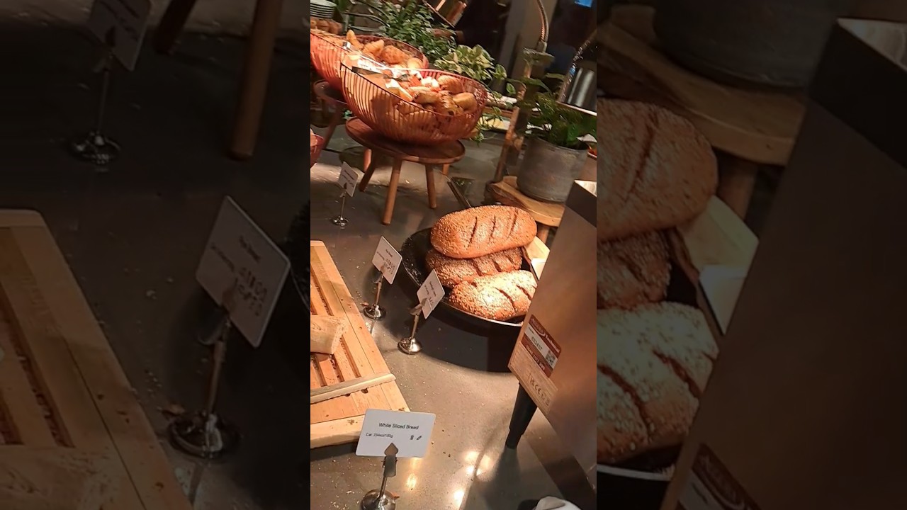 Breakfast @Radisson Red Heathrow 