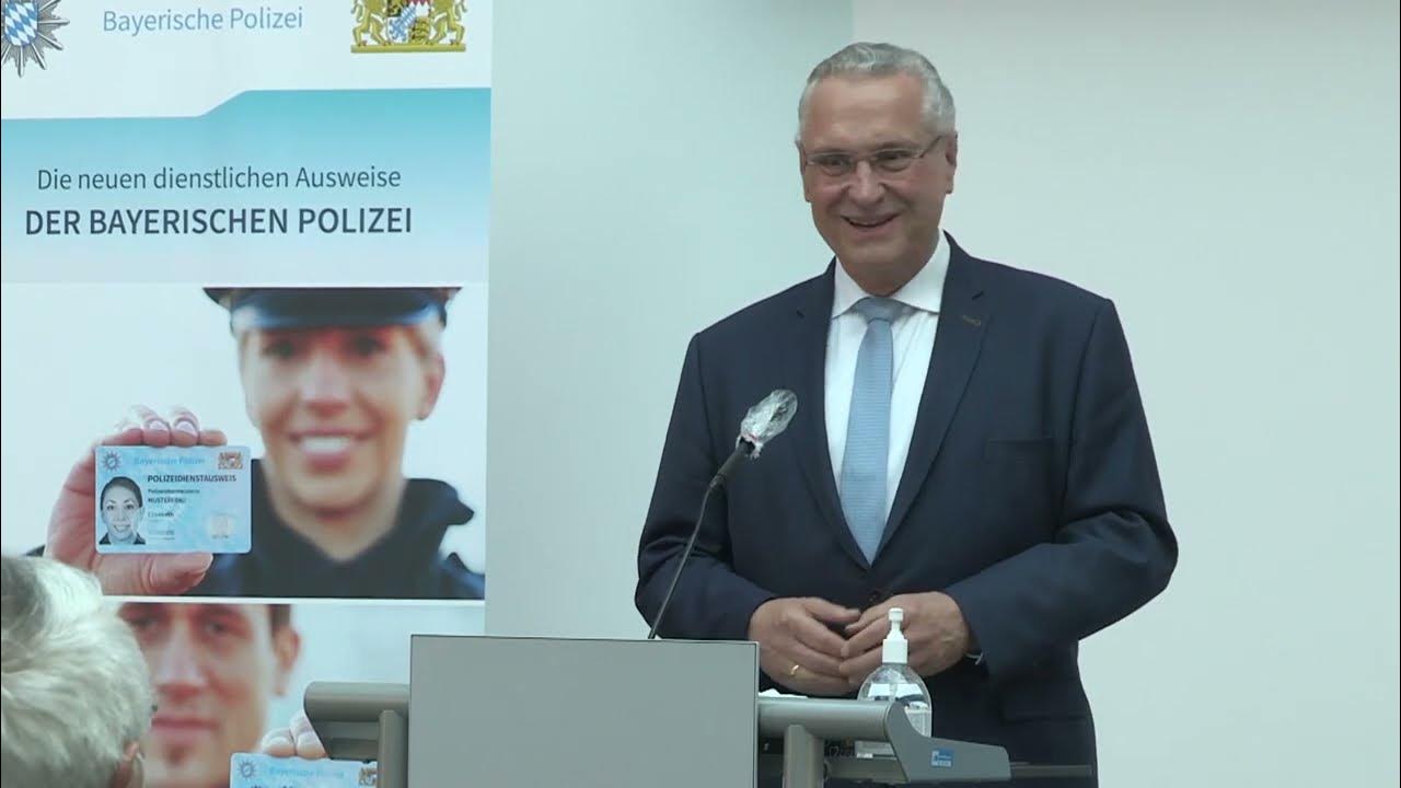 Livestream-Mitschnitt: Vorstellung des neuen Polizei-Dienstausweises -  Bayern 