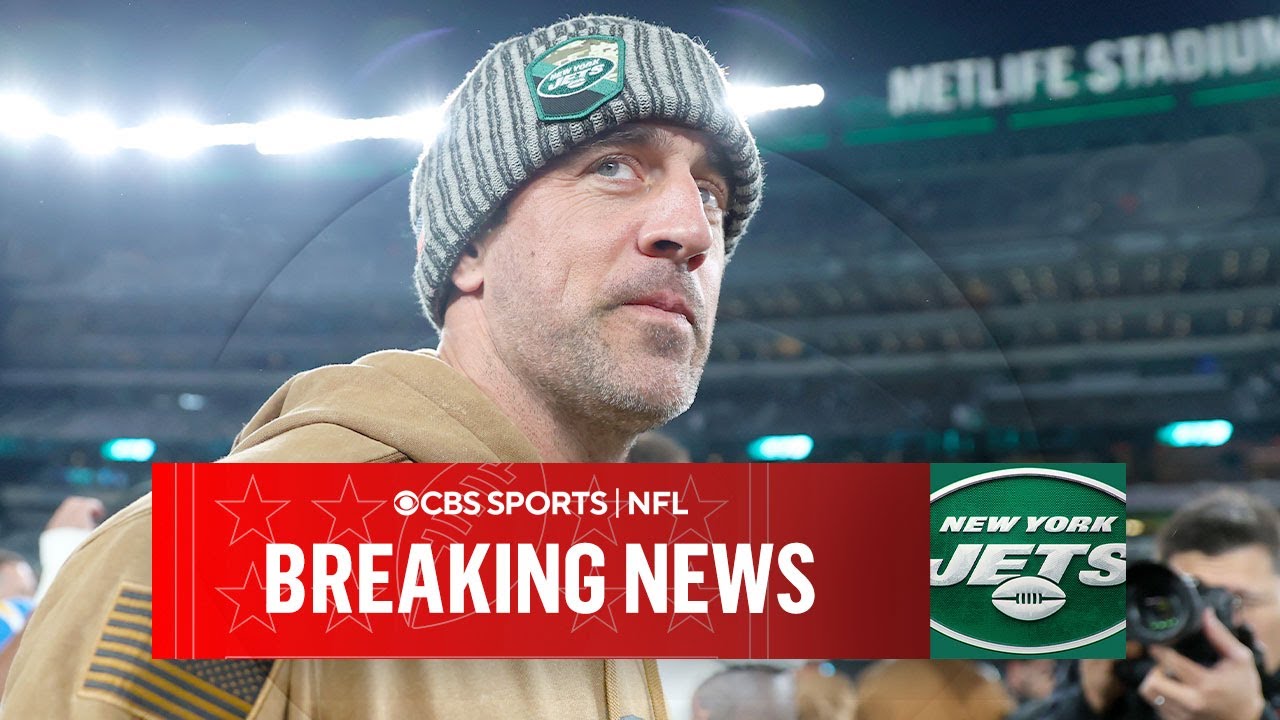 Aaron Rodgers says he may be back next month after tearing ...