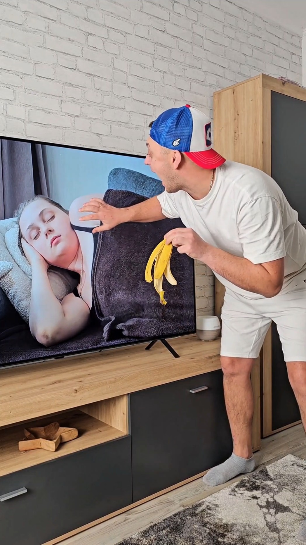 Mom wake up ? Funny Scene ?