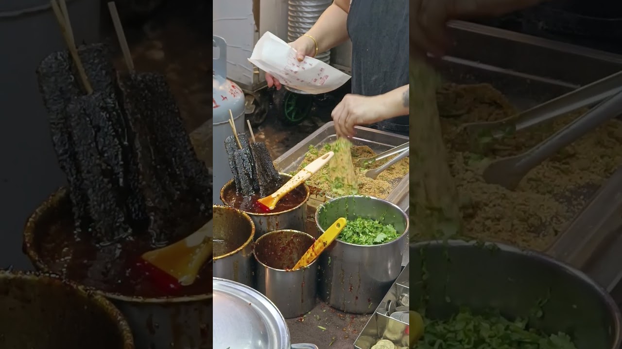 四隻豬血糕都要辣，也要花生粉跟香菜，吃起軟嫩夠味，內湖737夜市必買的傳統小吃|737豬太郎豬血糕 縮圖