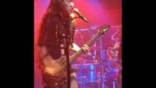 Guitar Battle- Herman Li Vs Synester Gates