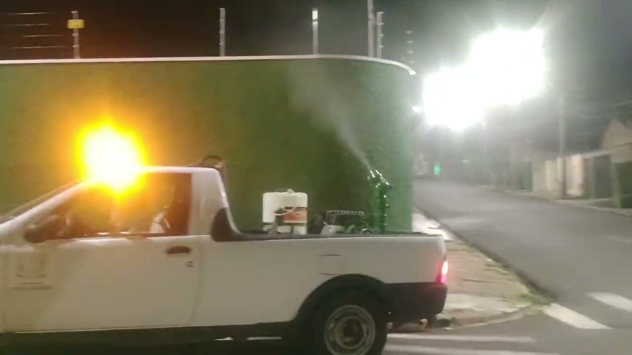 Passado Veneno contra o Mosquito da Dengue no bairro de Itapira sp no dia 15, 03,de 2024 ,