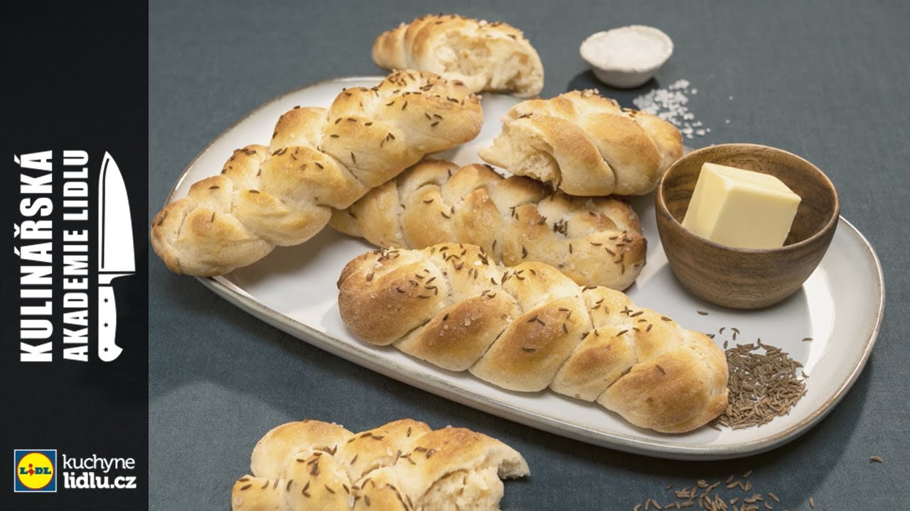 Škvarkové housky  - Roman Paulus - Kulinářská Akademie Lidlu