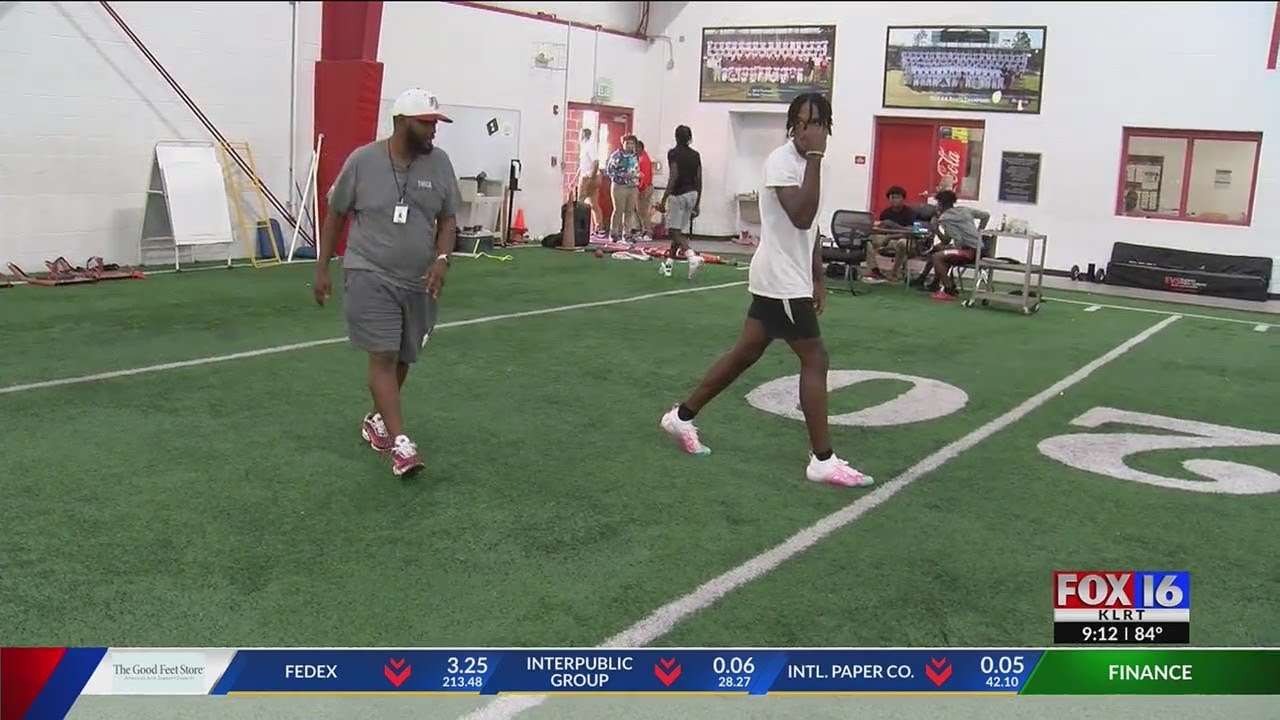 pine-bluff-football-coach-changes-practice-schedule-to-improve-team-gpa