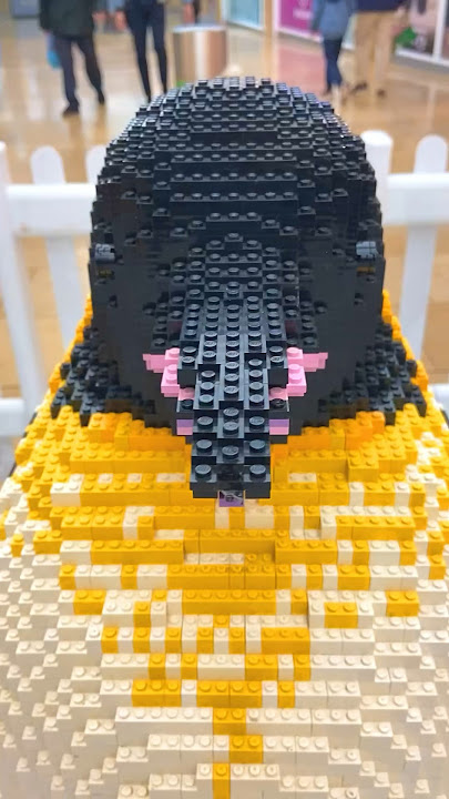 Penguin 🐧 🐧 lego art in cardiff #penguin #shorts #shortshorts