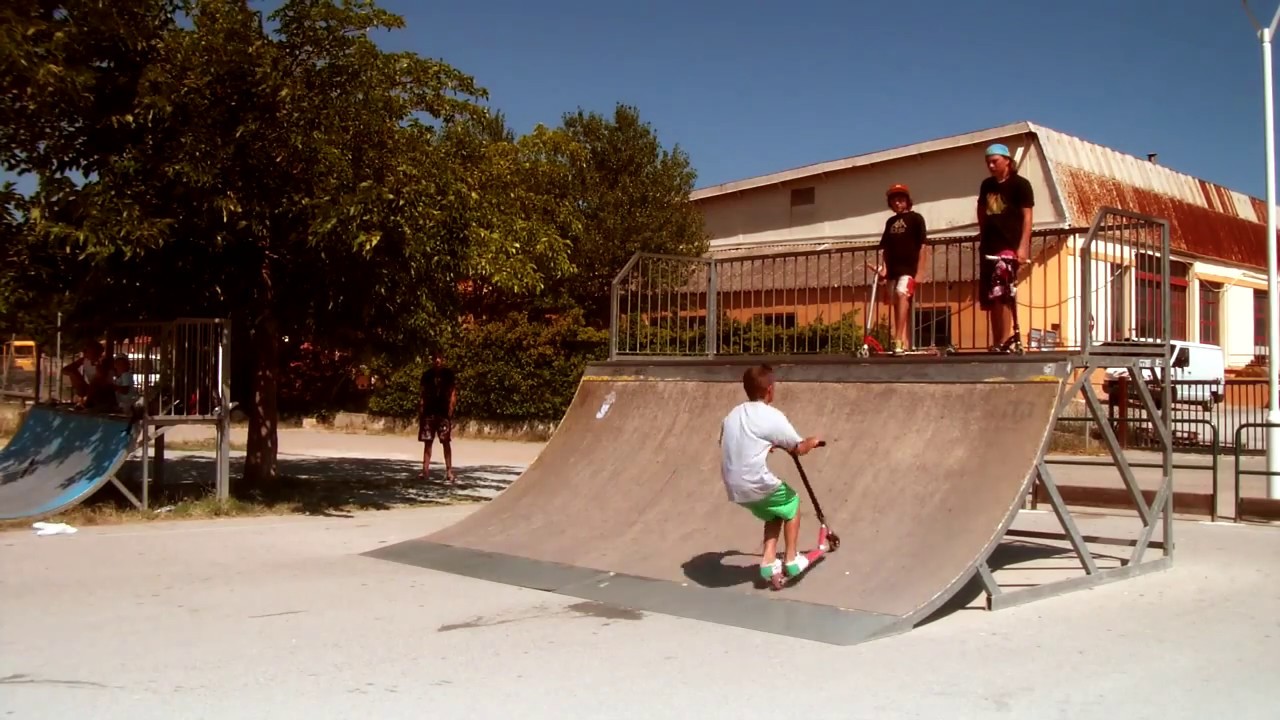 Enzo Commeau Scooter Edit 2011 for Freeride Fréjus YouTube