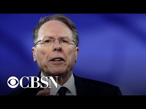 Video: Wayne LaPierre Bersih Bernilai Dan Gaji: Berapa Banyak Para Pemimpin NRA Membuat?