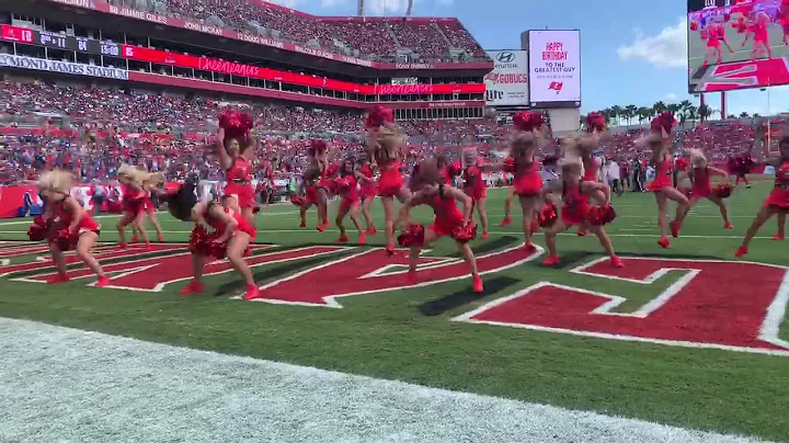 NFL Tampa Bay Buccaneers Cheerleaders - "Crazy" Mi...