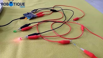 Faire clignoter deux LEDs avec micro:bit