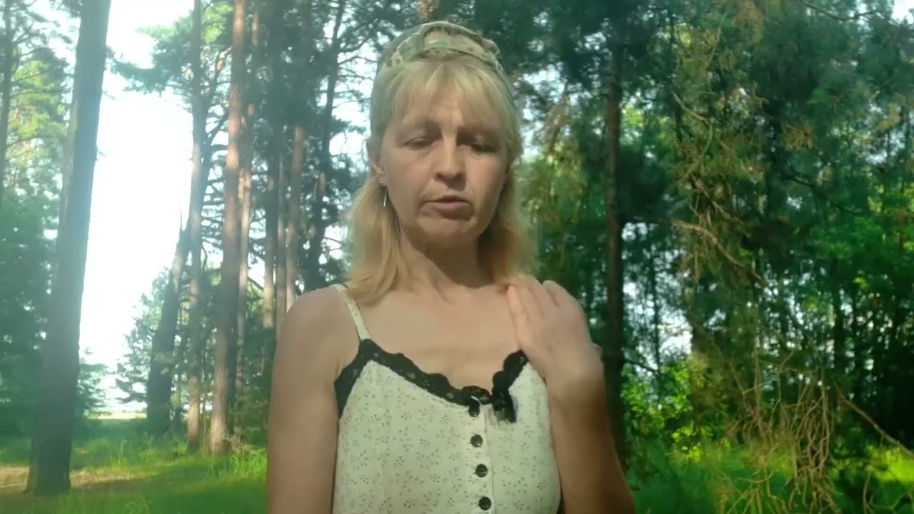 Тяжело ли жить в селе|Честный рассказ на лесной поляне|Живу одна на краю села.