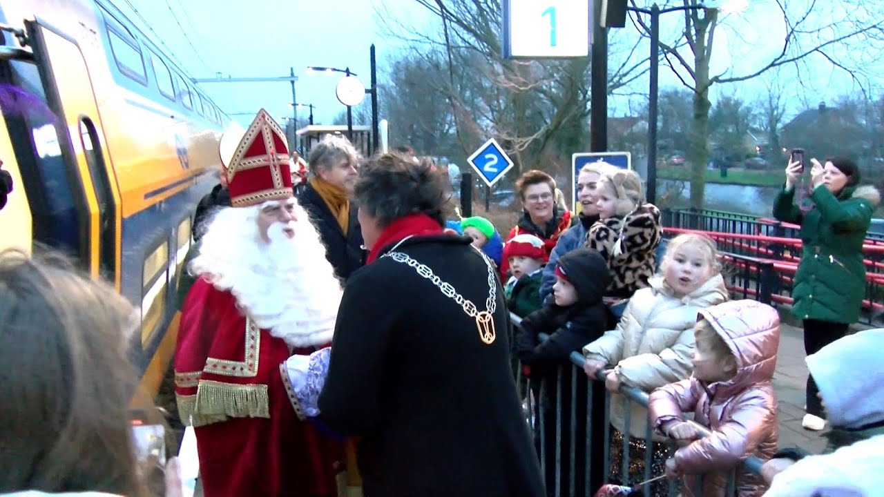 Sinterklaas met de trein naar Anna Paulowna