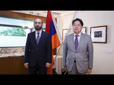 Video: Անանուն գրկախառն պատ ՝ Կիտրա Դին Դիքսոնի կողմից