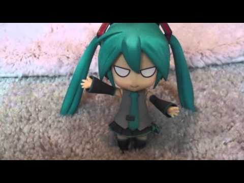 Chibi Hatsune Miku Meets Gundam Stop Motion Anime Figures 