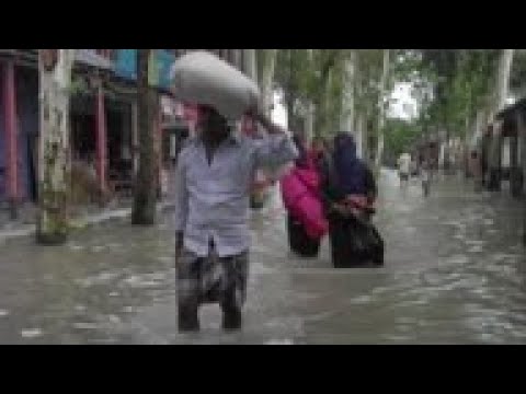 Northern Bangladesh residents face flood chaos