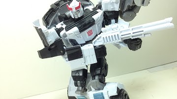 Combiner Wars Prowl Transformers Generations Deluxe Review