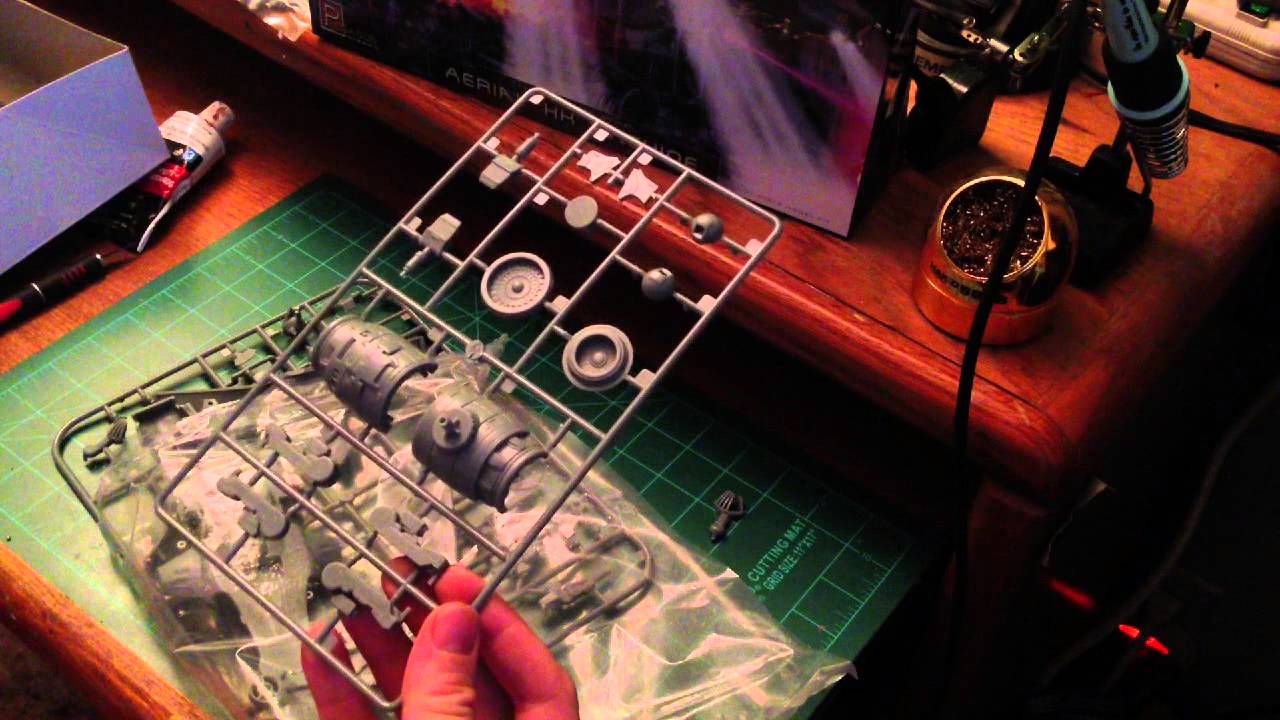 Terminator 2 Hunter Killer Model Review