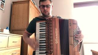 The Maid Behind the Bar  Irish Reel on Piano Accordion