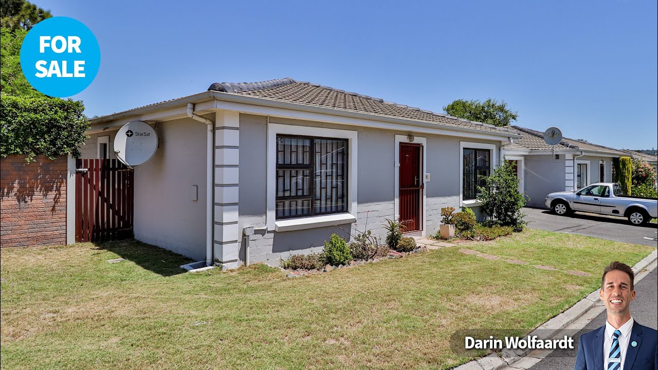 FOR SALE 3 Bedroom Corner Plot Town House. Carmen Villas complex