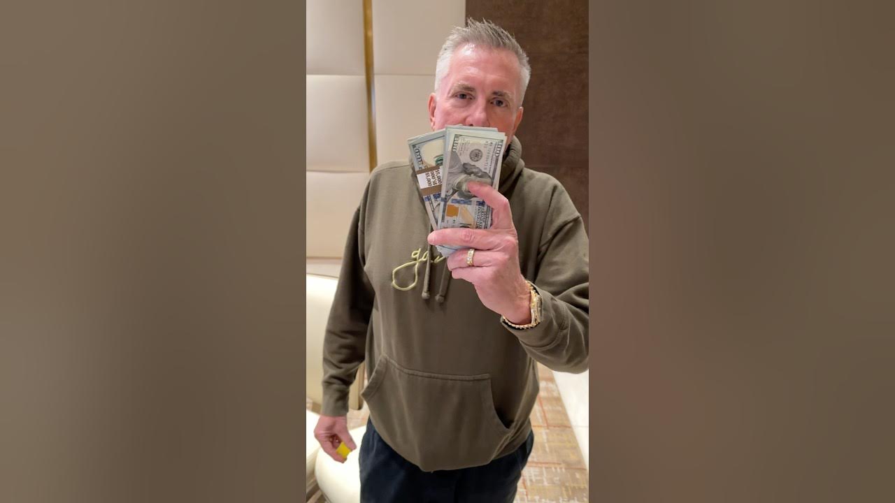 Critical $9,000 Bet On Baccarat #gamble #casino #shorts Critical $9,000 Bet On Baccarat #gamble #casino #shorts