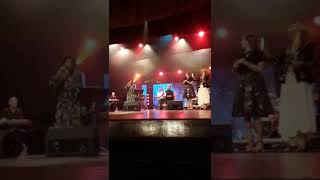 singer Yusra Boudah imitates Cheb Khaled Aïcha