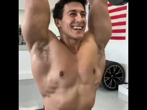 Майкл Рэттлиф модель hairy muscul men