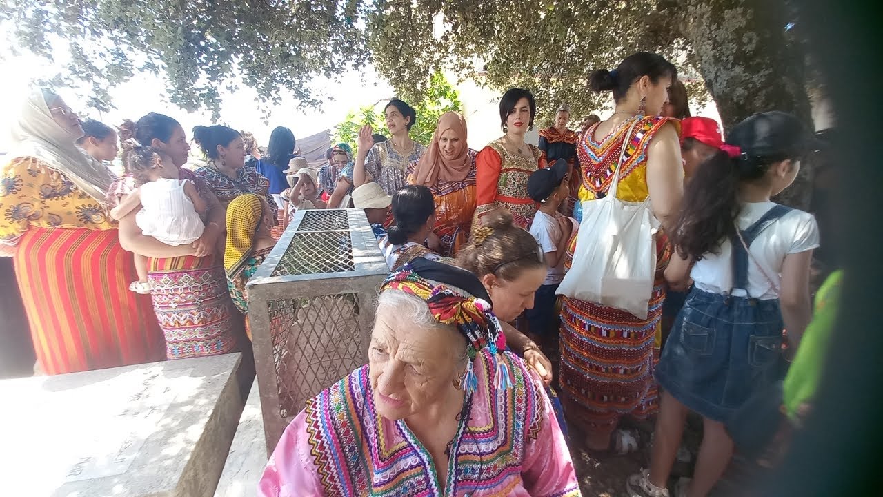 Taachourt à Thawrirt Bogouni Au Village Tagumount Azouz 