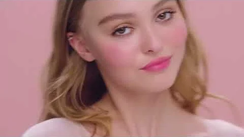 Идите на х*й! Звезда сериала Идол разнесла феминисток/Лили Роуз Депп тоже не стала молчать...