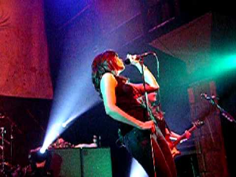 The Donnas: Who Invited You - Live