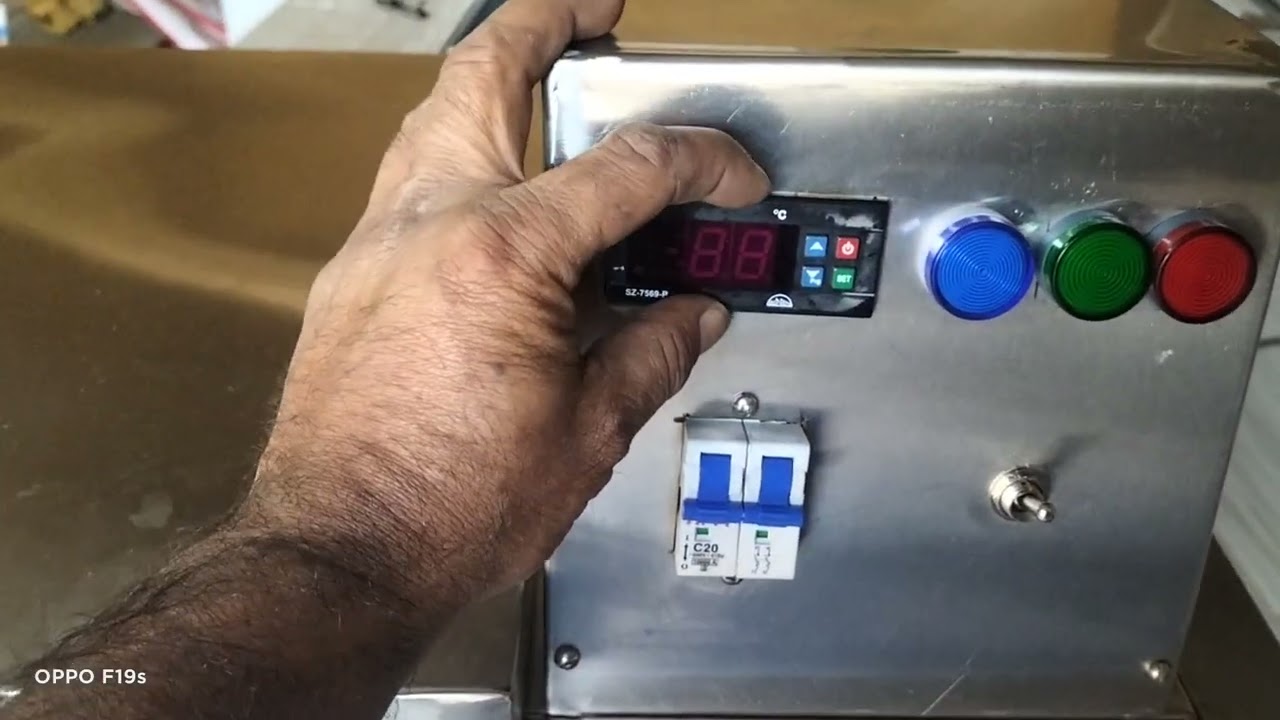 2 mold candy machine.                  sima refrigeration.                            m,9898005006