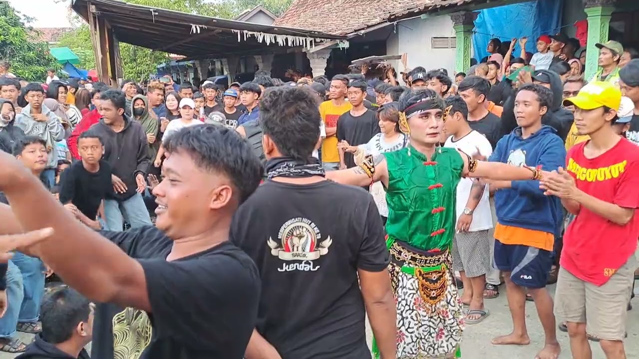 Joget Bareng Mbah Sogot Margo Rukun Slank New Goro - Goro Di Krompakan Gemuh