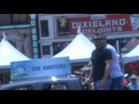 CMA Fest 2011 Parade.wmv