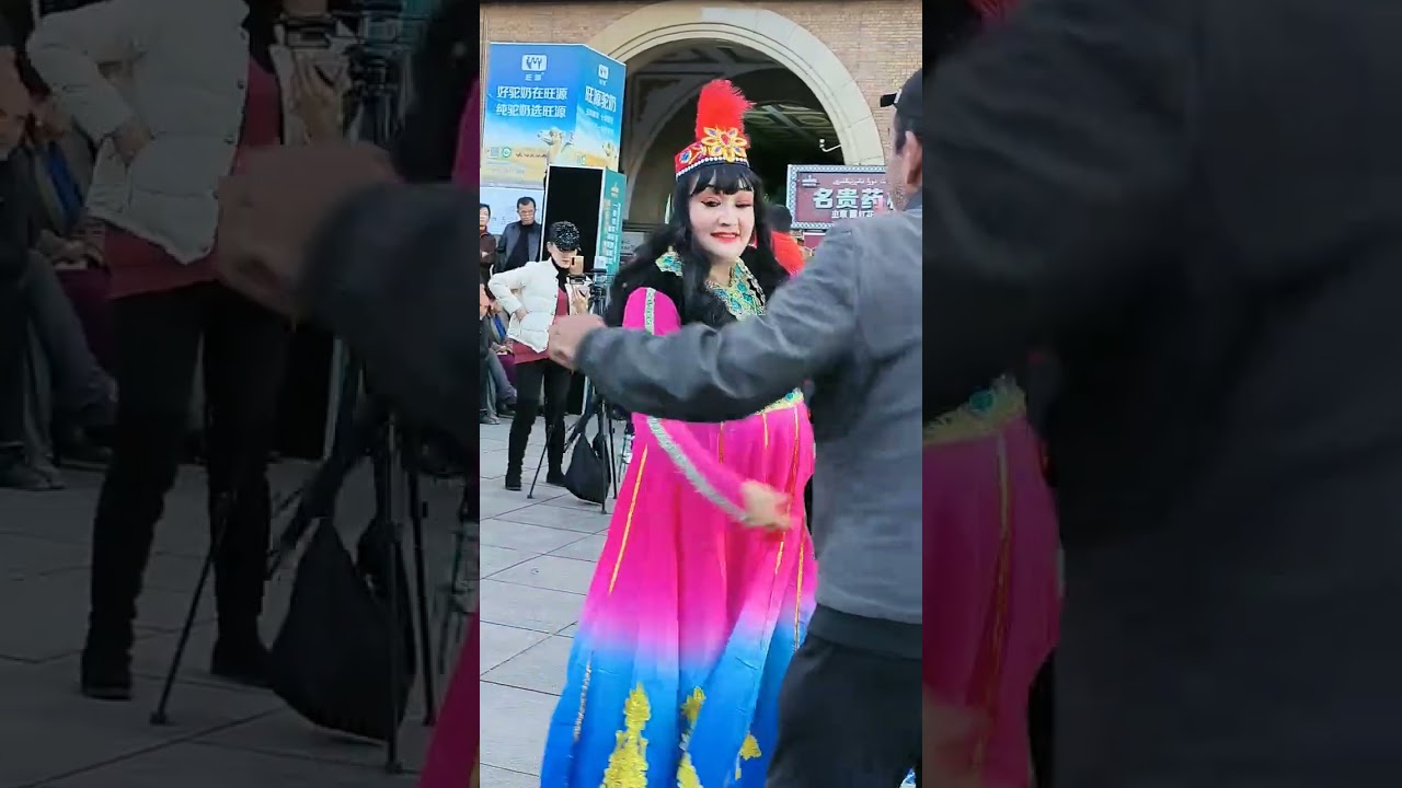 #fastgrowthplan #dancedelight #mukbang #dancedelight #rek #xinjiangdance #food #koreanfood #dance