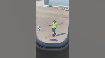 AIRPORT TRAFFIC CONTROLLER DANCE FOR PASSENGERS #SHORT #SHORTS