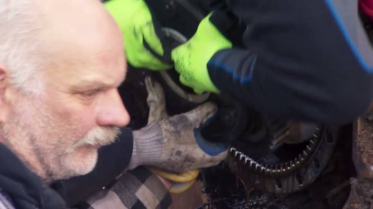 Al Quiring Breaks 140000 Pound Winch Cable Rescue | Highway Thru Hell