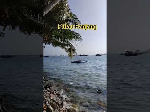 Pulau Panjang di pagi hari, Air Bangis,  Pasaman Barat, Sumbar